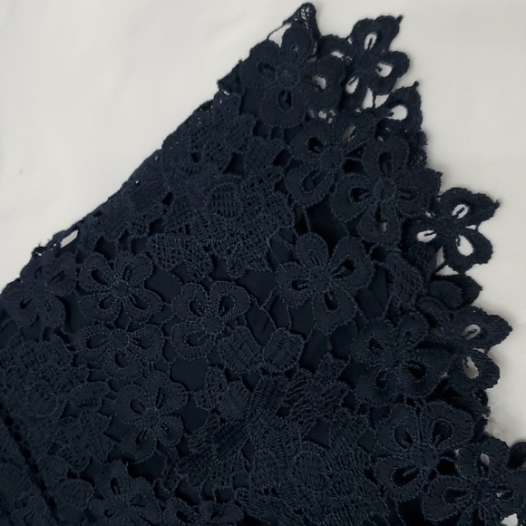 Bnwt Abercrombie & Fitch Navy lace Peplum top small - Picture 4 of 6